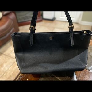 AUTHENTIC Tory Burch York Buckle tote